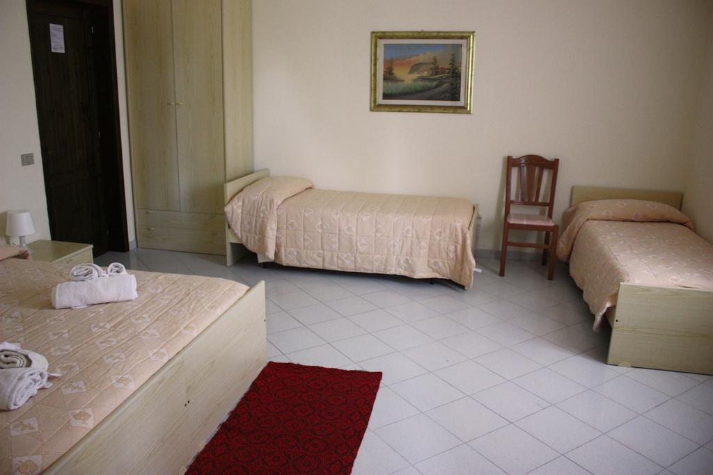 Hotel La Pineta Arborea Extérieur photo
