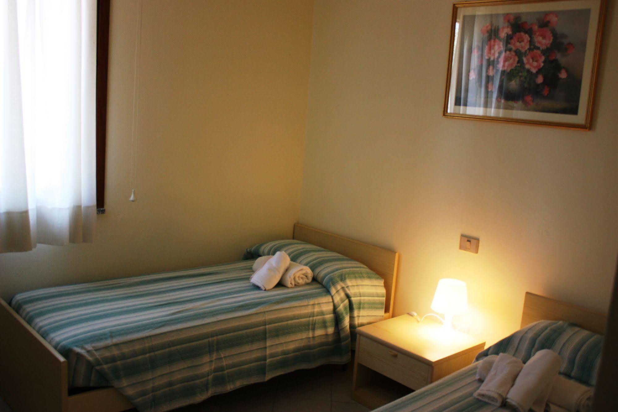 Hotel La Pineta Arborea Extérieur photo